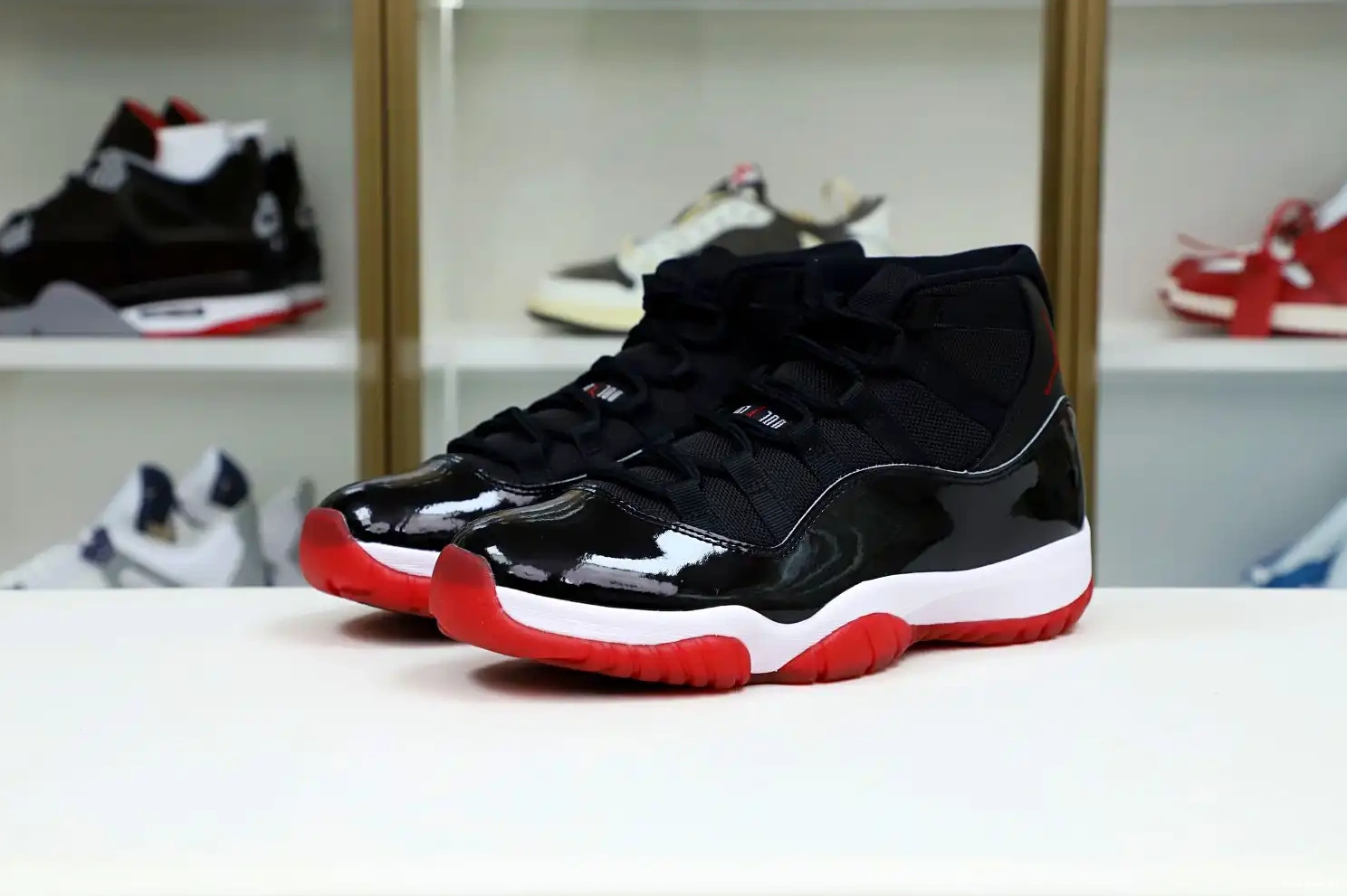 RETRO AIR JORDAN 2019 Kimikick 'BRED' 11 0419